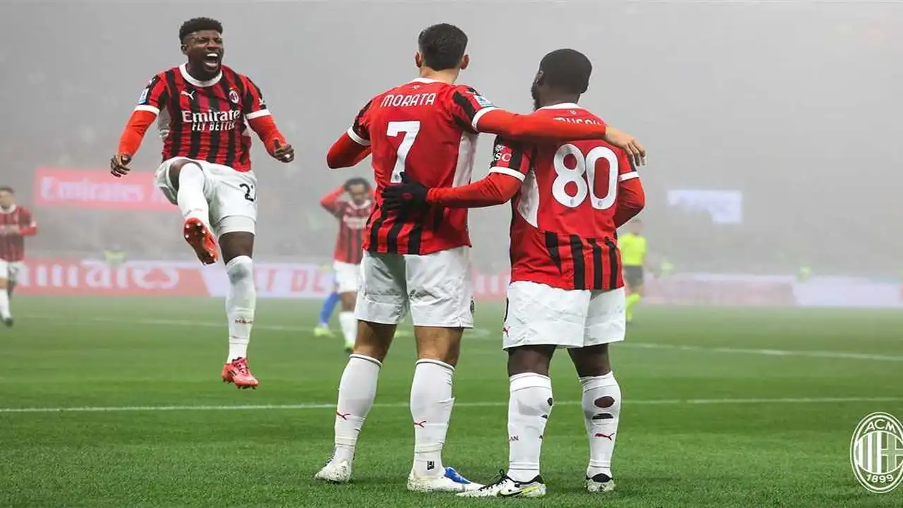 توقيت انطلاق مباراة ميلان وكريمونيسي وتردد القنوات الناقلة للمواجهة المرتقبة اليوم